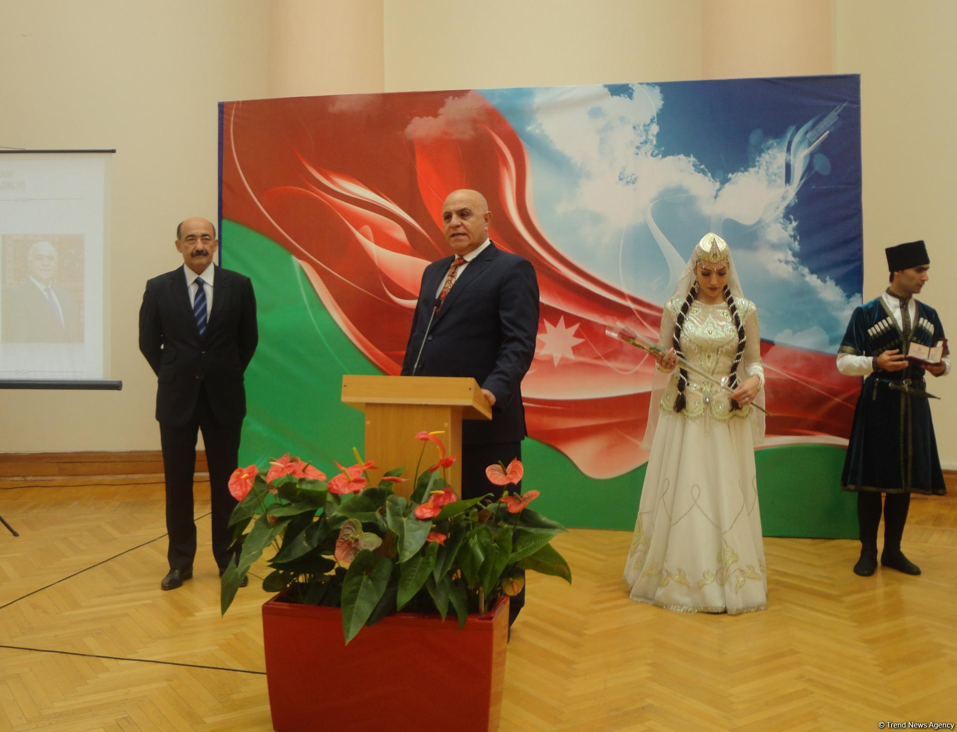 Деятелям культуры и искусства Азербайджана вручены госнаграды (ФОТО)
