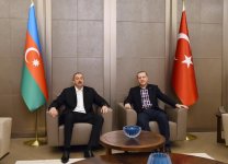 Президенты Азербайджана и Турции выразили удовлетворение успешным развитием отношений (ФОТО)