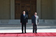 Official welcoming ceremony held for Pakistani PM in Baku