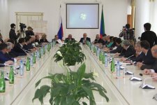 "Дербентское ковроткачество": Презентован проект ученых Азербайджана и России (ФОТО)