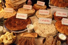 Самый горячий и ароматный Международный фестиваль хлеба в Баку (ФОТО)