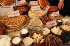 Самый горячий и ароматный Международный фестиваль хлеба в Баку (ФОТО)