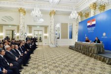 Президенты Азербайджана и Хорватии приняли участие в бизнес-форуме в Баку (ФОТО)