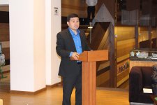 В Ташкенте состоялась презентация романа  Юнуса Огуза "Султан Алп Арслан" (ФОТО)
