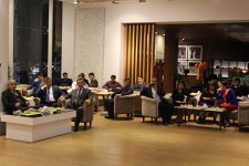 В Ташкенте состоялась презентация романа  Юнуса Огуза "Султан Алп Арслан" (ФОТО)