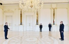 Президент Азербайджана Ильхам Алиев принял послов Эритреи и Албании (ФОТО)