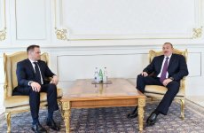 Президент Азербайджана Ильхам Алиев принял послов Эритреи и Албании (ФОТО)