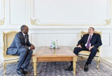 Президент Азербайджана Ильхам Алиев принял послов Эритреи и Албании (ФОТО)