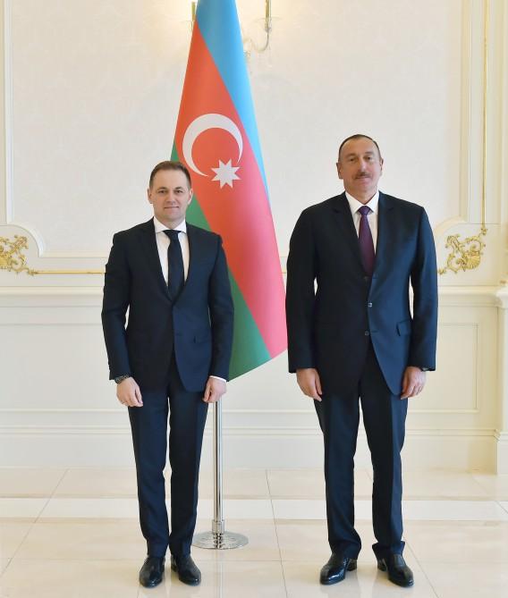 Президент Азербайджана Ильхам Алиев принял послов Эритреи и Албании (ФОТО)