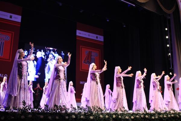 В Баку открылась Международная театральная конференция "Мультикультурализм и театр" (ФОТО)