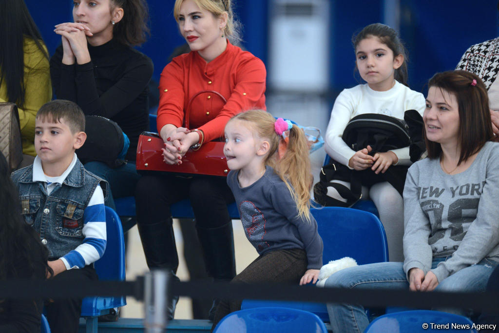 Acrobatic gymnastics championship kicks off in Baku  (PHOTO)