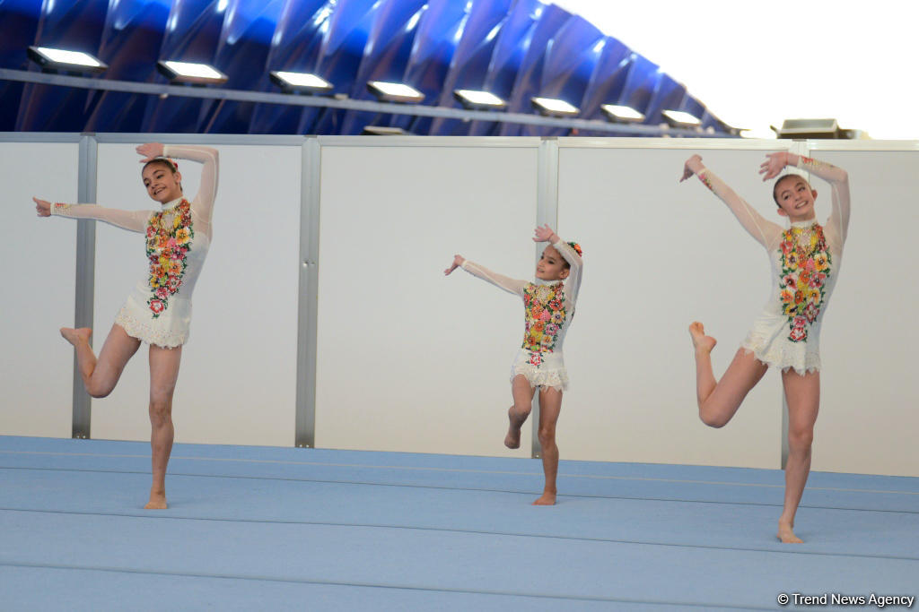 Acrobatic gymnastics championship kicks off in Baku  (PHOTO)