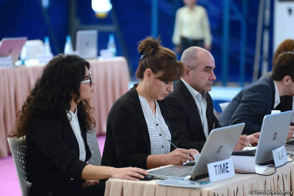 Acrobatic gymnastics championship kicks off in Baku  (PHOTO)