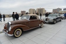Арзу Алиева приняла участие в параде классических автомобилей, организованном Автомобильной  федерацией Азербайджана  (Фоторепортаж)