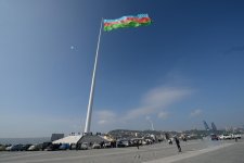 Арзу Алиева приняла участие в параде классических автомобилей, организованном Автомобильной  федерацией Азербайджана  (Фоторепортаж)