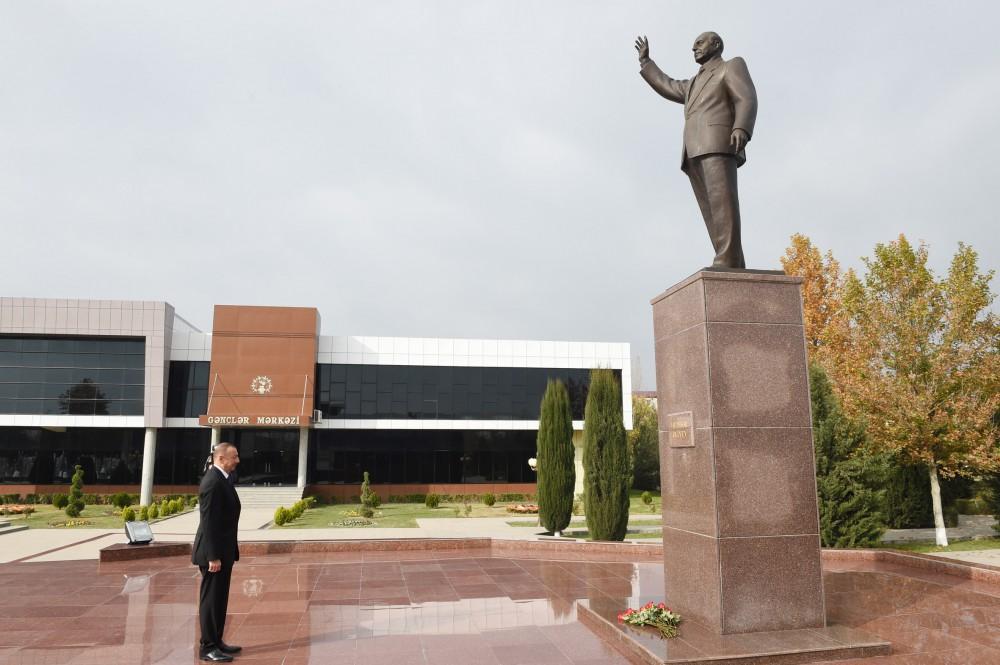 Президент Азербайджана прибыл в Бейлаганский район (ФОТО)