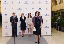 Первая леди Мехрибан Алиева приняла участие в открытии выставки «Созвездие Абшерона. Азербайджанские художники 1960-1980-х годов» в Москве (ФОТО)