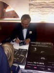 В затемненном зале, одна свеча и зеркала, или Как азербайджанец очаровал Вену  (ФОТО)