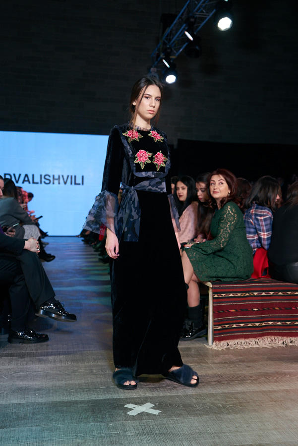 Azerbaijan Fashion Week: Фантазии дизайнеров России, Казахстана, Грузии и Азербайджана (ФОТО)