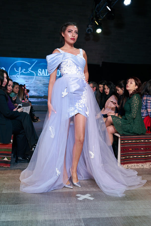 Azerbaijan Fashion Week: Фантазии дизайнеров России, Казахстана, Грузии и Азербайджана (ФОТО)
