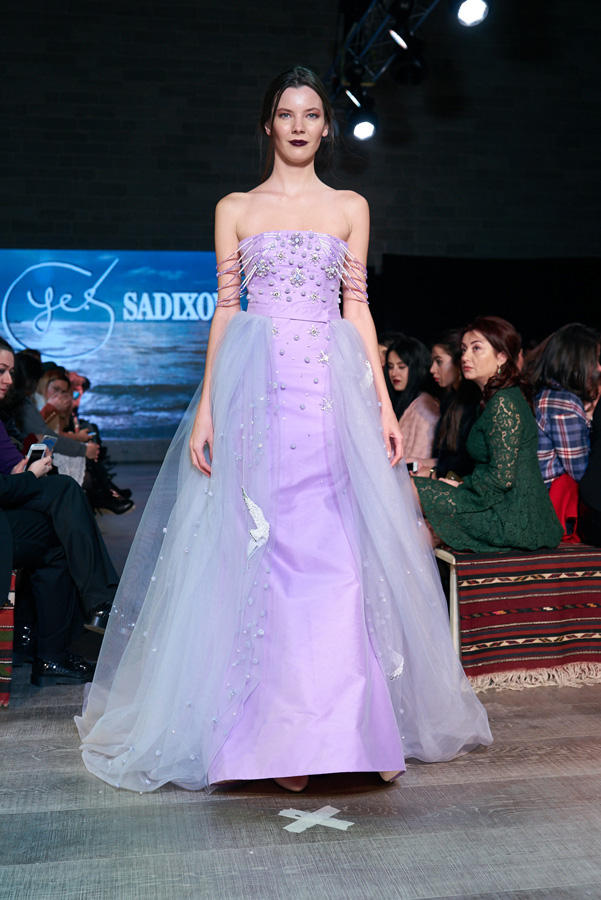 Azerbaijan Fashion Week: Фантазии дизайнеров России, Казахстана, Грузии и Азербайджана (ФОТО)