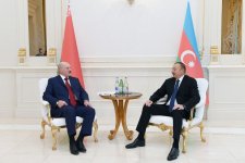 Состоялась встреча один на один президентов Азербайджана и Беларуси (ФОТО)
