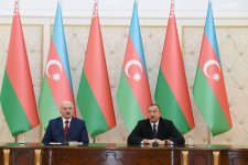 Azerbaijani, Belarusian presidents make press statements (PHOTO)
