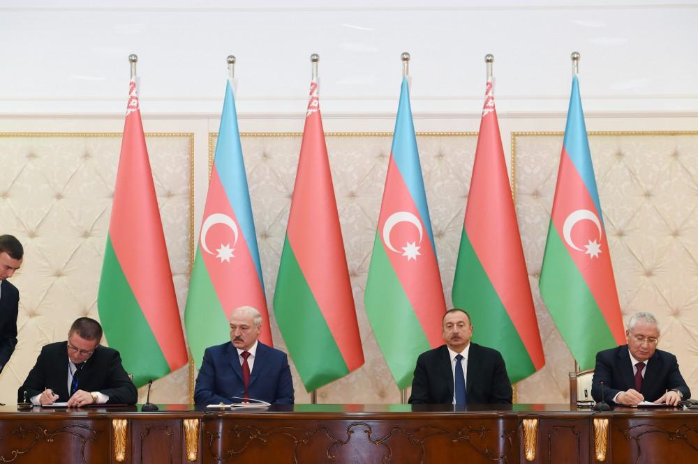 Azerbaijan, Belarus sign documents (PHOTO)