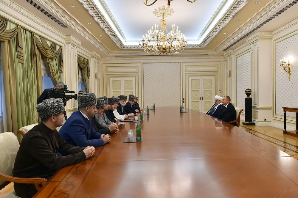 Президент Ильхам Алиев: Мы не можем спокойно смотреть, как мусульмане продолжают уничтожать друг друга