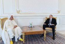 Президент Азербайджана принял верительные грамоты послов Кубы и Марокко (версия 3) (ФОТО)