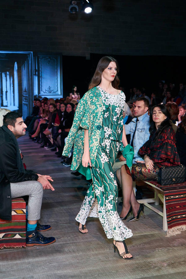 Пятерка казахстанских дизайнеров на подиуме Azerbaijan Fashion Week (ФОТО)