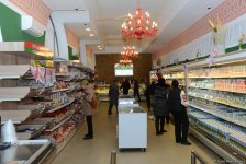 Бакинцы выбирают магазин "Белорусский" (ФОТО)