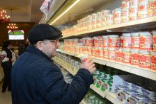Бакинцы выбирают магазин "Белорусский" (ФОТО)