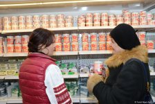 Бакинцы выбирают магазин "Белорусский" (ФОТО)