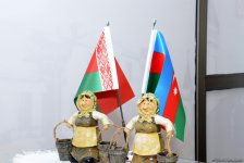 Бакинцы выбирают магазин "Белорусский" (ФОТО)