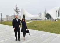 Ilham Aliyev, his spouse open new park in Baku  (PHOTO)