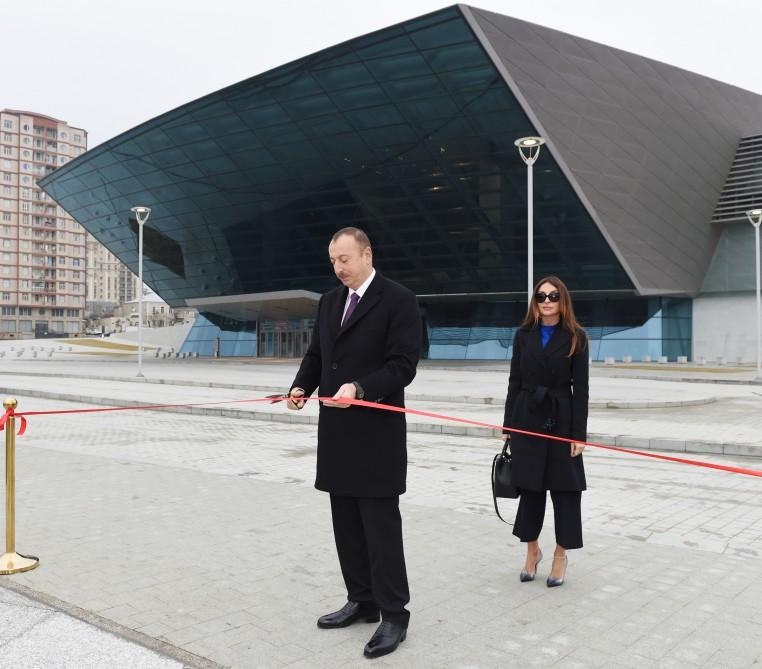 Ilham Aliyev, his spouse open new park in Baku  (PHOTO)
