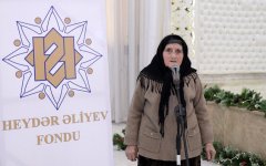 Heydar Aliyev Foundation distributes gifts to low-income families (PHOTO)