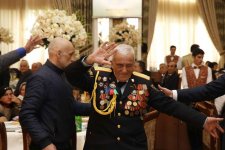 Heydar Aliyev Foundation distributes gifts to low-income families (PHOTO)