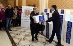 Heydar Aliyev Foundation distributes gifts to low-income families (PHOTO)