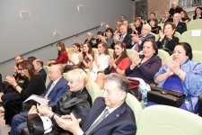 Первая леди Мехрибан Алиева посетила спектакль в Театре марионеток (ФОТО)
