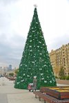 Праздничная атмосфера в Баку (ФОТО)