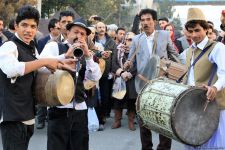 Iran's nomadic tribes dance to unity (PHOTO)