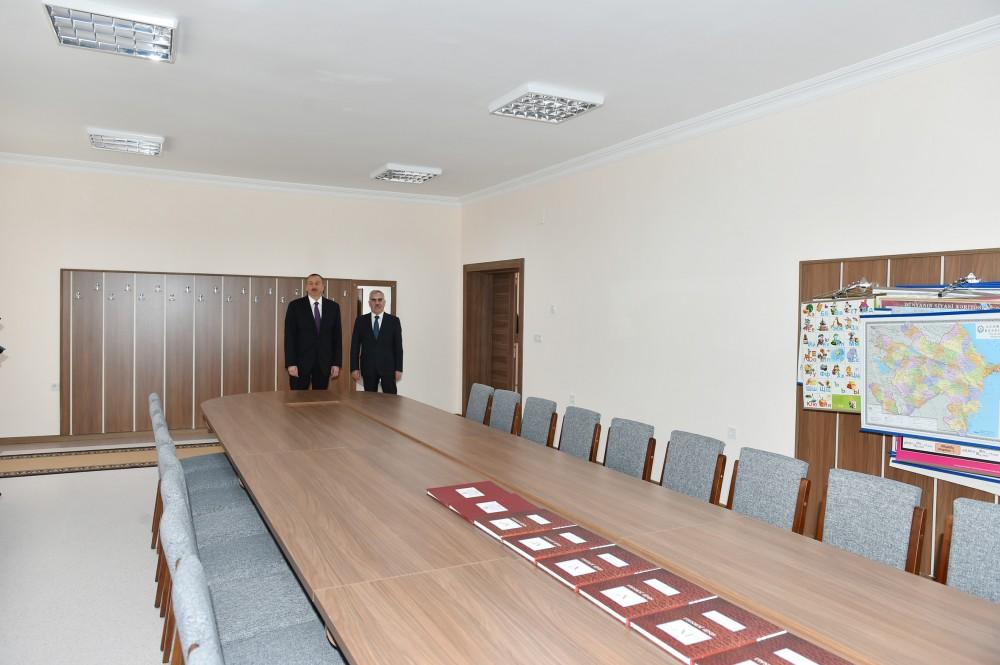 Ilham Aliyev opens renovated Russian school in Nakhchivan (PHOTO)
