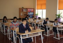 500 школьников приняли участие в Олимпиаде в Баку (ФОТО)