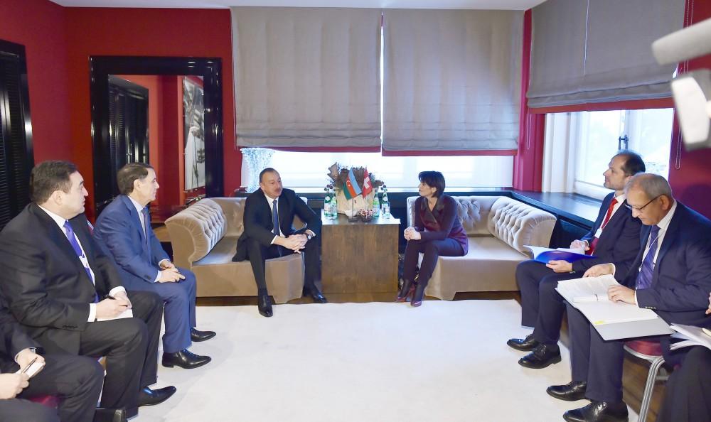 Ilham Aliyev meets Swiss president in Davos (PHOTO)