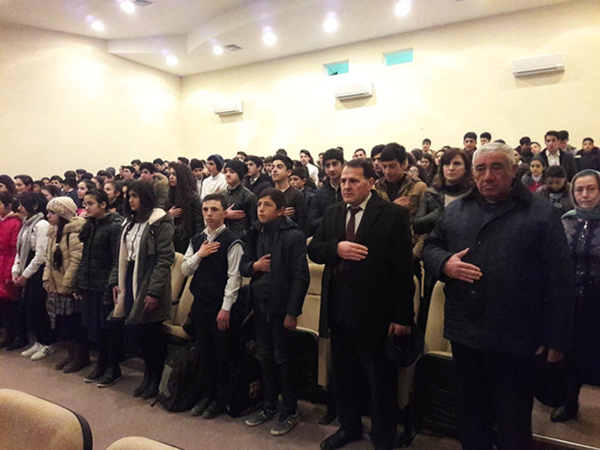 В учреждениях культуры Баку проходят показы фильмов на патриотическую тему (ФОТО)