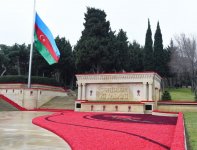 Президент Азербайджана почтил светлую память шехидов (ФОТО)