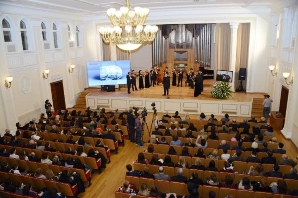 В Баку презентован диск произведений Гара Гараева (ФОТО)