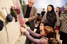 В регионах Азербайджана организованы курсы по ковроткачеству  (ФОТО)